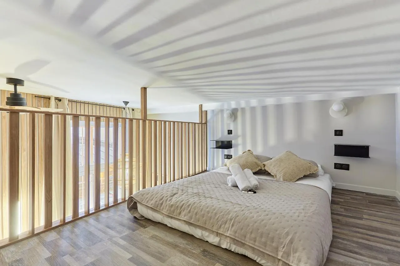 Apartment Batignolle Montmartre By Studio Prestige Paris