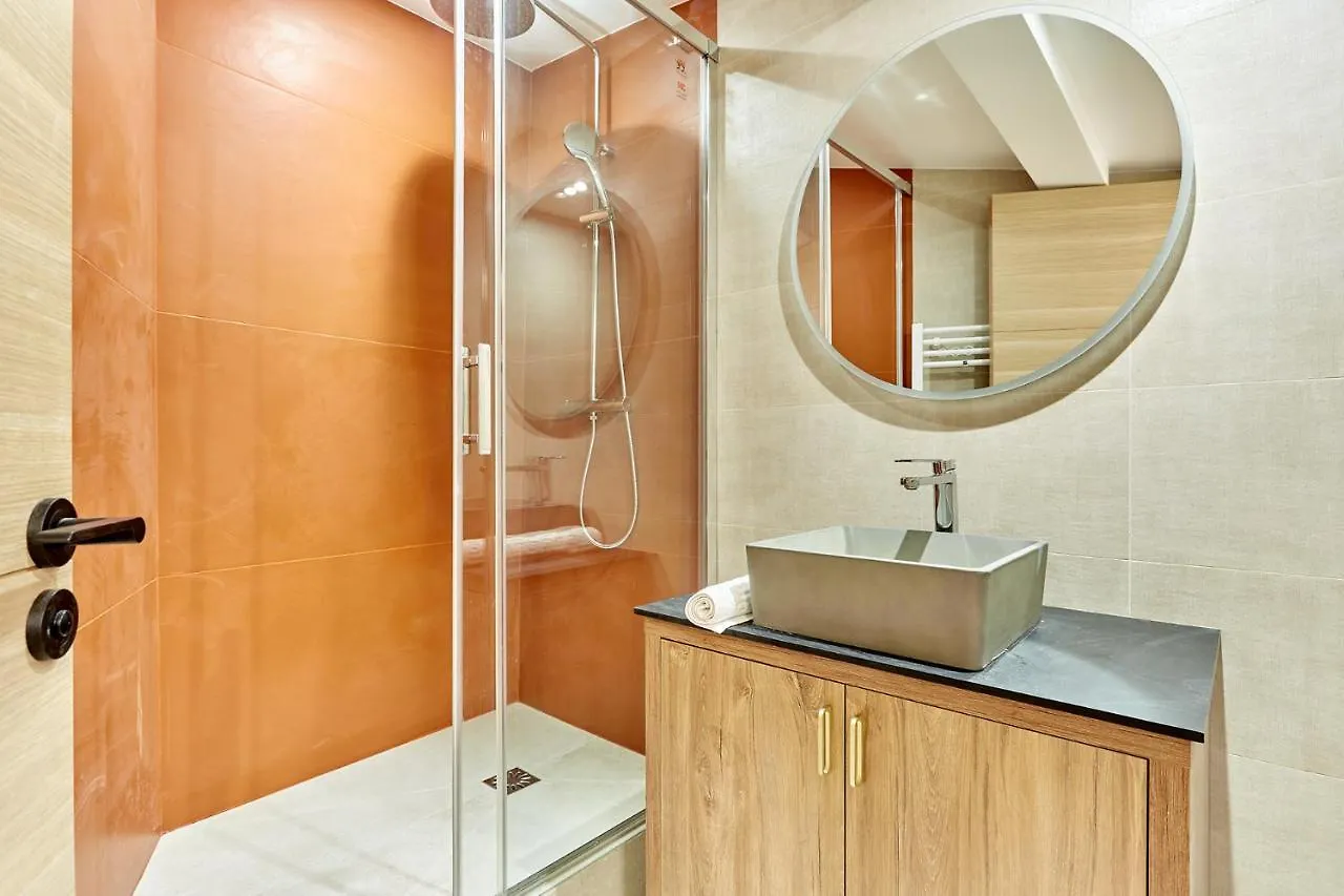 Apartment Batignolle Montmartre By Studio Prestige Paris