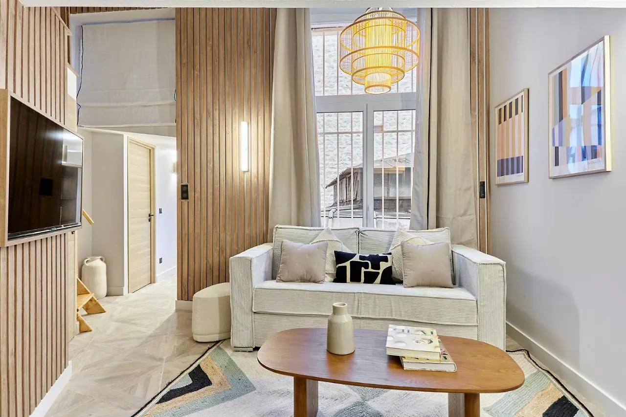 Apartment Batignolle Montmartre By Studio Prestige Paris